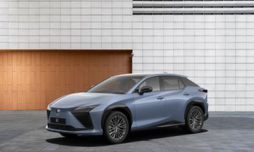 Lexus RZ 450e