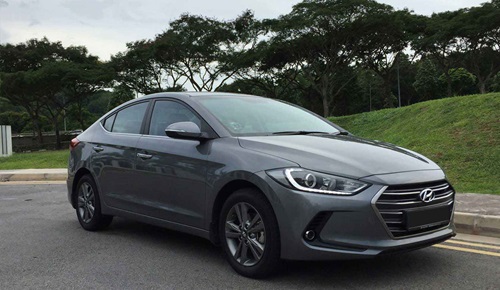 Hyundai Avante vs Elantra