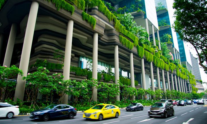 Singapore city traffic with cars, illustrating car pricing in Singapore