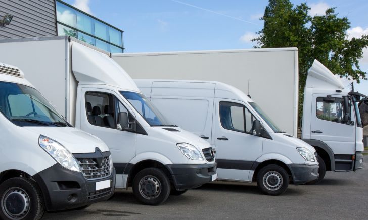 Difference Between a Private Car and a Commercial Vehicle